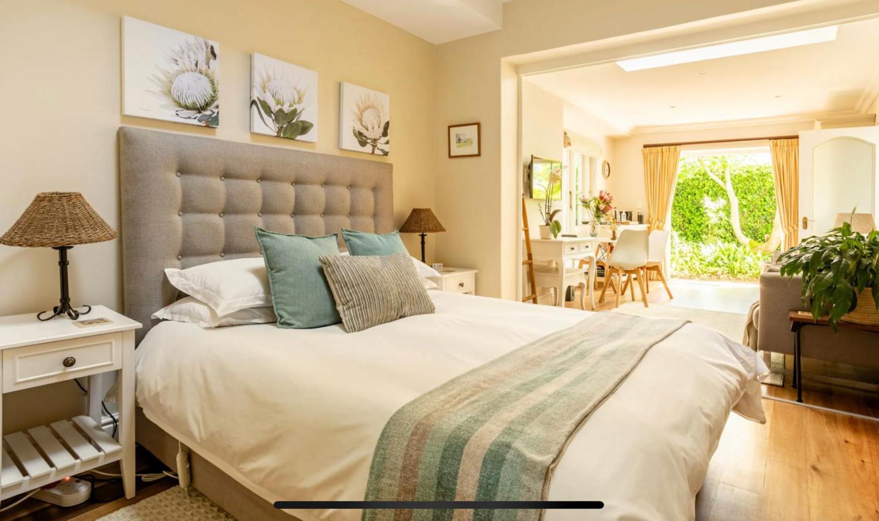 Guest Suite - Leafy Constantia Guest House Кейптаун Екстериор снимка